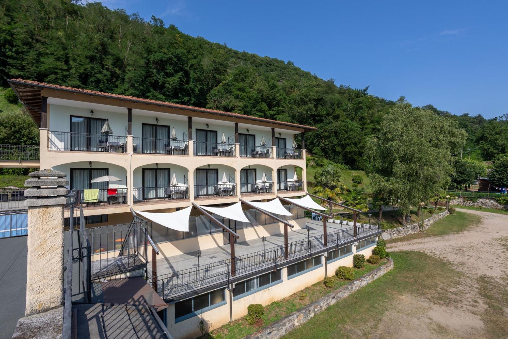 Hotel Fontaine Bleue Orta San Giulio Exterior photo